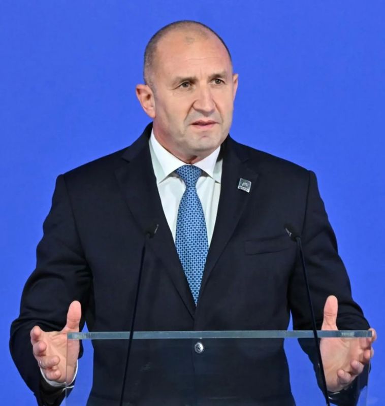 Европа должна полностью изменить политику в отношении конфликта на Украине, считает премьер Болгарии