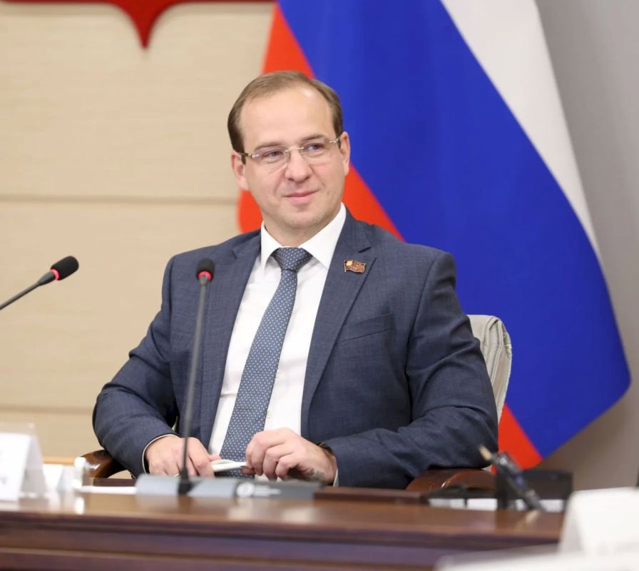 Состоялся обстоятельный и содержательный разговор о формировании современного архитектурного облика города Москвы, преобразованиях в регулировании этой сферы, эстетике проектов редевелопмента и реновации территорий в...