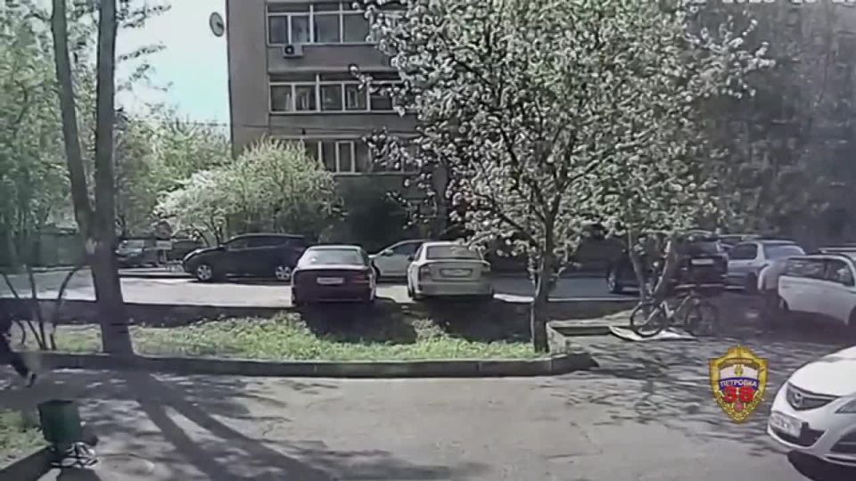 Столичные оперативники задержали курьера, обокравшего 17-летнюю девушку на 5 млн рублей