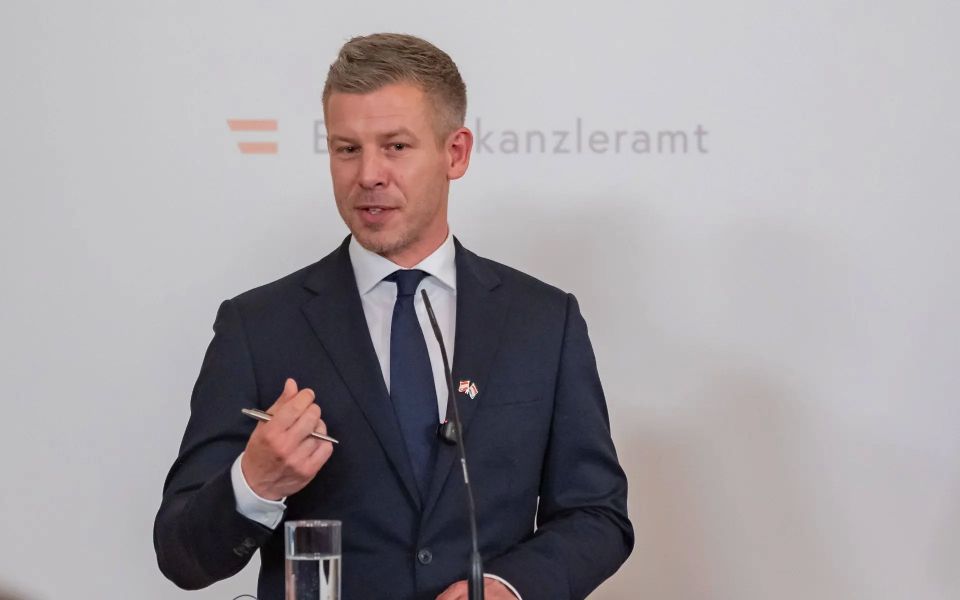 Мадьяр заявил, что Будапешт не будет отправлять оружие Украине