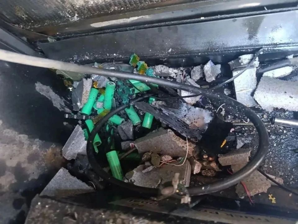 В Рубежном украинский БПЛА атаковал рейсовый автобус «Старобельск — Москва» В Рубежном украинский БПЛА атаковал рейсовый автобус «Старобельск — Москва»