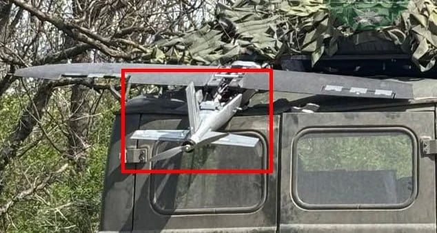 Дрон-камикадзе Hornet нанес удар по рейсовому автобусу Старобельск - Москва в городе Рубежное Дрон-камикадзе Hornet нанес удар по рейсовому автобусу Старобельск - Москва в городе Рубежное