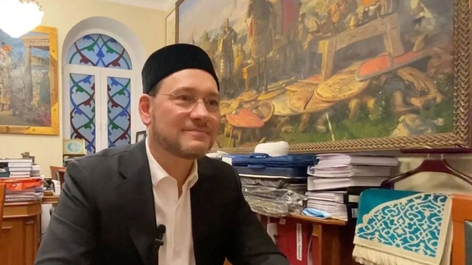 Мировой судья в Москве оштрафовал первого заместителя председателя Духовного управления мусульман России Дамира Мухетдинова на 150 тыс