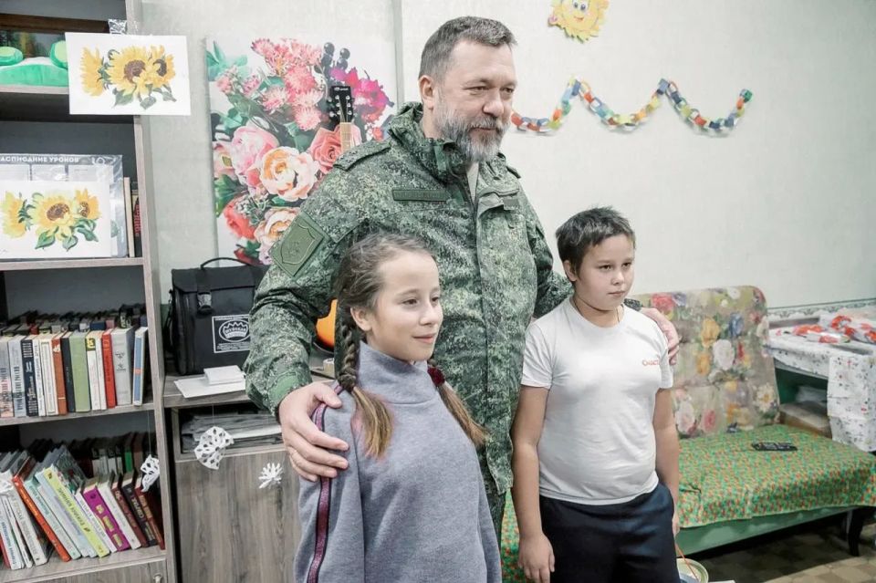 Дмитрий Саблин: С Днём защиты детей!. В России по традиции лето начинается с Дня защиты детей Дмитрий Саблин: С Днём защиты детей!. В России по традиции лето начинается с Дня защиты детей