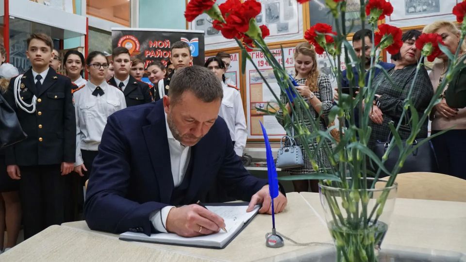 Дмитрий Саблин: С Днём защиты детей!. В России по традиции лето начинается с Дня защиты детей Дмитрий Саблин: С Днём защиты детей!. В России по традиции лето начинается с Дня защиты детей