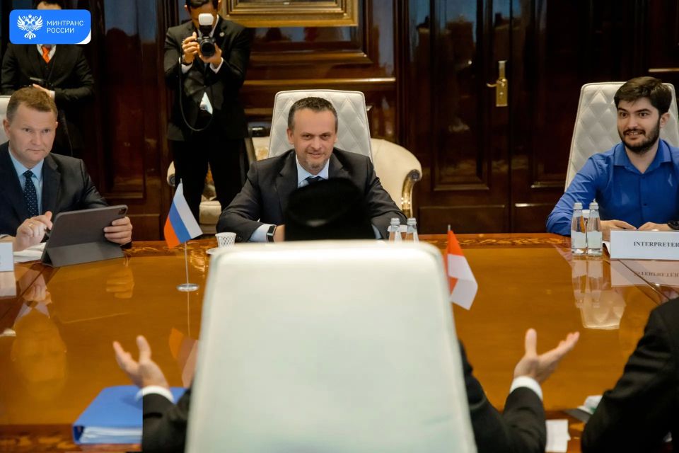 Россия и Индонезия укрепляют транспортное сотрудничество Россия и Индонезия укрепляют транспортное сотрудничество