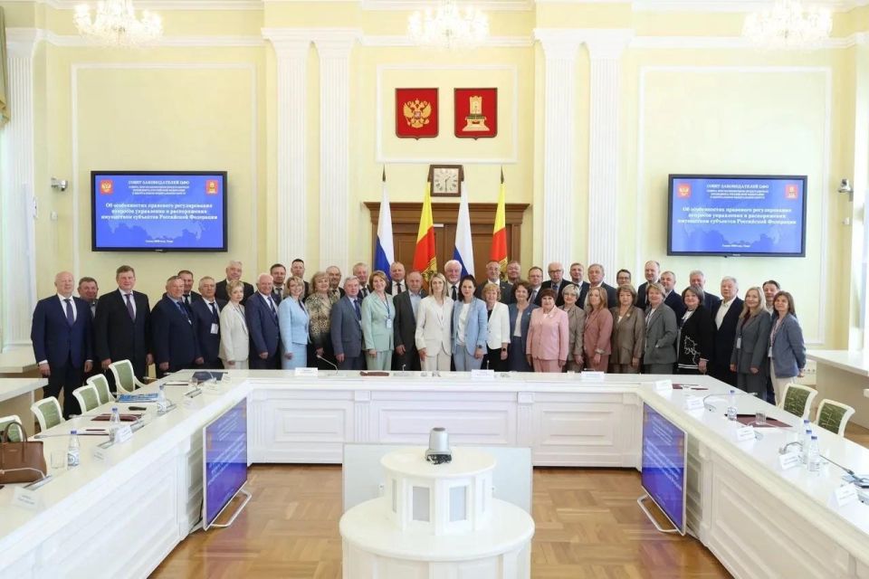 Алексей Шапошников: Принял участие в совместной сессии Совета законодателей Центрального федерального округа и представителей контрольно-счётных органов