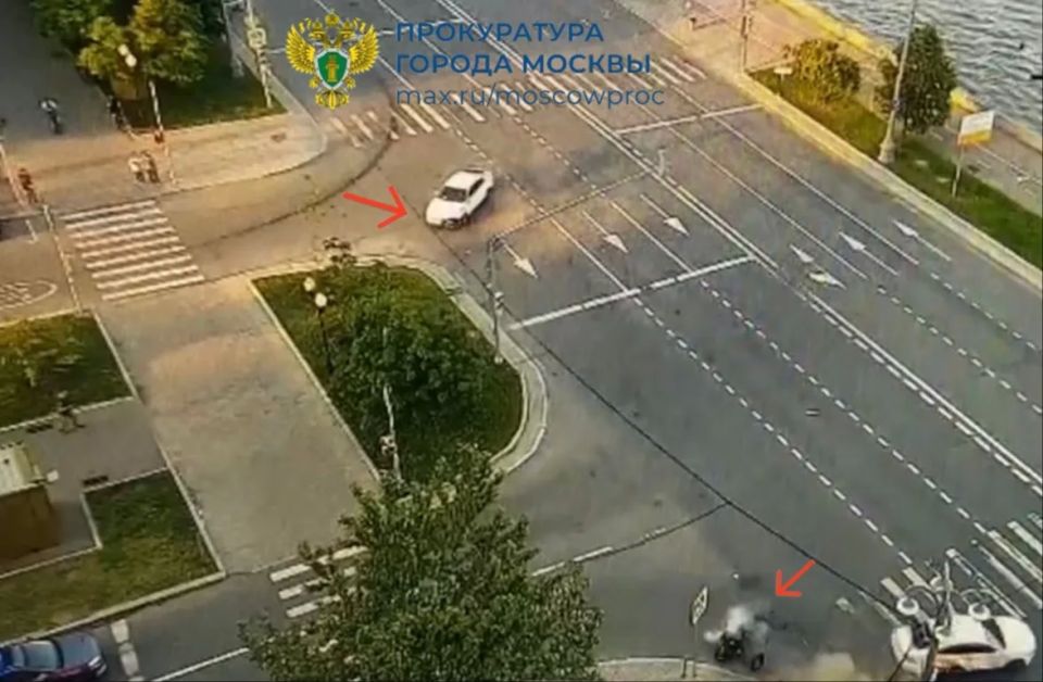 Прокуратура Центрального административного округа контролирует ход процессуальной проверки по факту ДТП, в результате которого есть пострадавший
