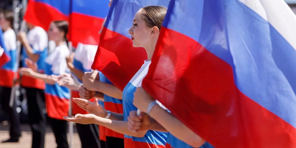 Праздничная программа, приуроченная ко Дню России, пройдет во всех округах столицы