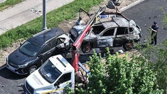 В Москве подростки готовили подрыв автомобиля сотрудника оборонного предприятия В Москве подростки готовили подрыв автомобиля сотрудника оборонного предприятия