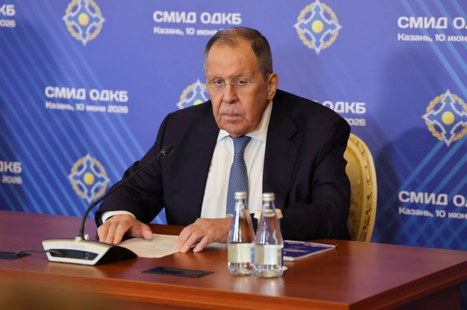 10 июня в Казани под председательством Министра иностранных дел Российской Федерации С.В.Лаврова прошло заседание Совета министров иностранных дел Организации Договора о коллективной безопасности 10 июня в Казани под председательством Министра иностранных дел Российской Федерации С.В.Лаврова прошло заседание Совета министров иностранных дел Организации Договора о коллективной безопасности