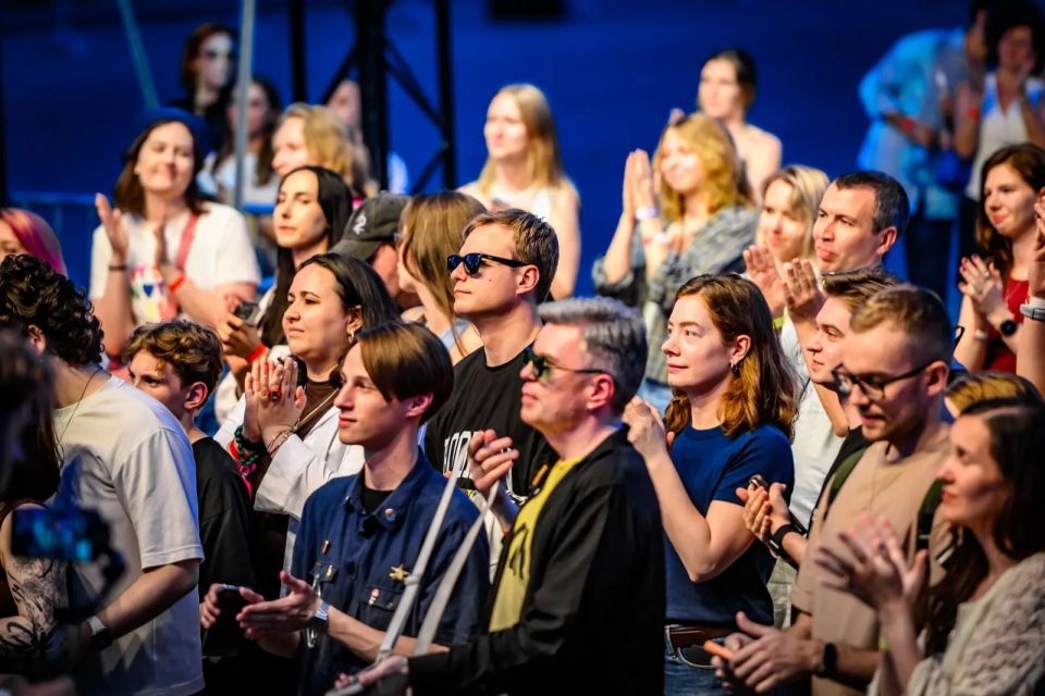 Погрузиться в атмосферу XX века и увидеть исторические реконструкции можно в кинопарке «Москино» в эти выходные