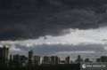 Гроза, сильный ветер и дождь ожидаются в Москве в ближайшие часы