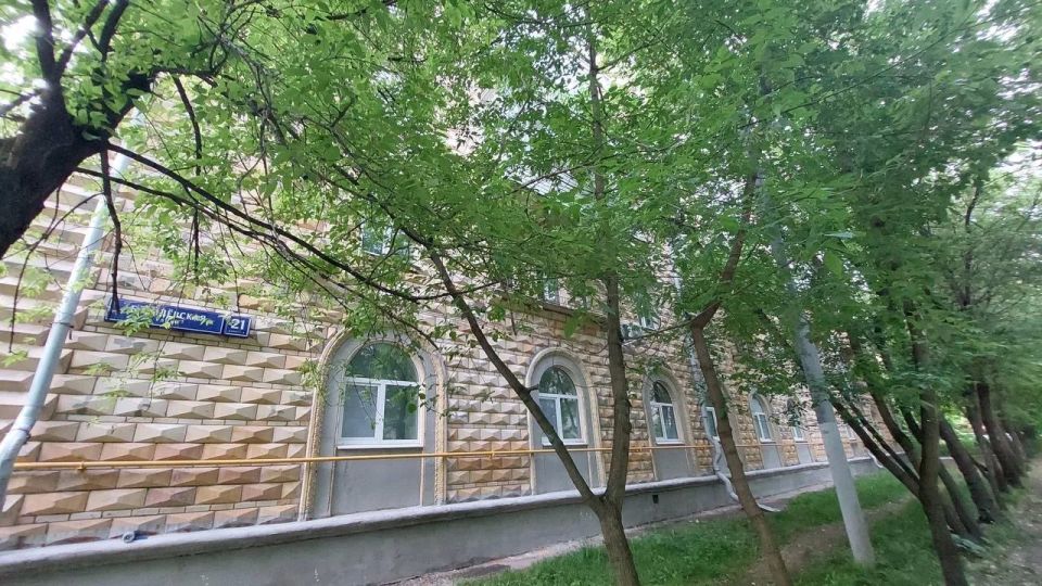 Евгений Попов: Москва интересна тем, что здесь рядом можно увидеть здания самых разных эпох и архитектурных стилей Евгений Попов: Москва интересна тем, что здесь рядом можно увидеть здания самых разных эпох и архитектурных стилей