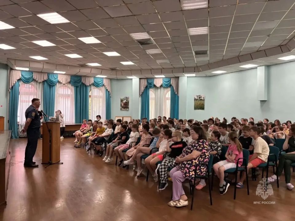 #МоиБезопасныеКаникулы. Сотрудники Управления по ЮЗАО ГУ МЧС России по г. Москве провели познавательный урок безопасности в детском санатории #МоиБезопасныеКаникулы. Сотрудники Управления по ЮЗАО ГУ МЧС России по г. Москве провели познавательный урок безопасности в детском санатории