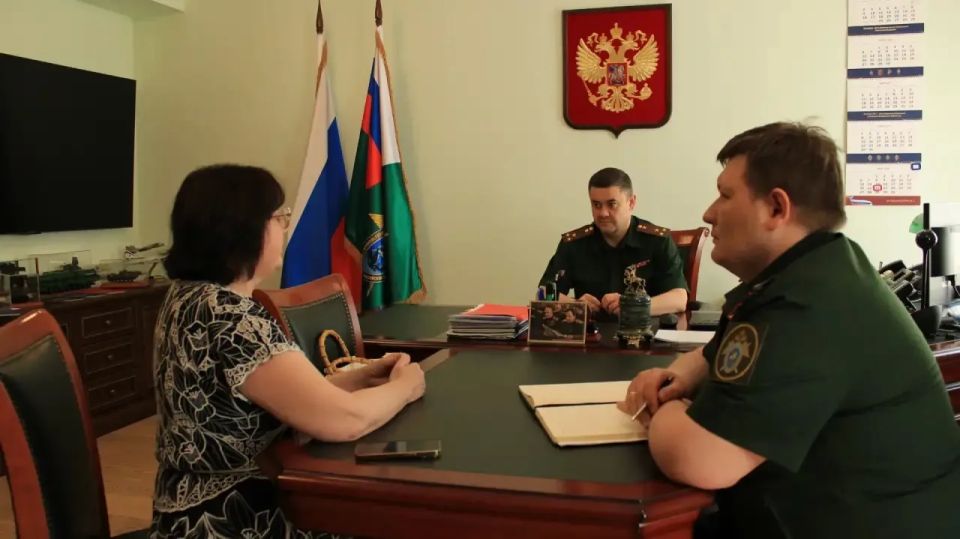 Сотрудники военных следственных органов СК России провели рабочую встречу с представителем Русской православной церкви Сотрудники военных следственных органов СК России провели рабочую встречу с представителем Русской православной церкви