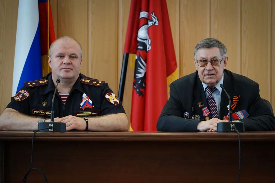 Сотрудники вневедомственной охраны Главного управления Росгвардии по г. Москве организовали встречу с росгвардейцами, прошедшими первоначальную подготовку в Центре профессиональной подготовки им. Героя Советского Союза С.Х....
