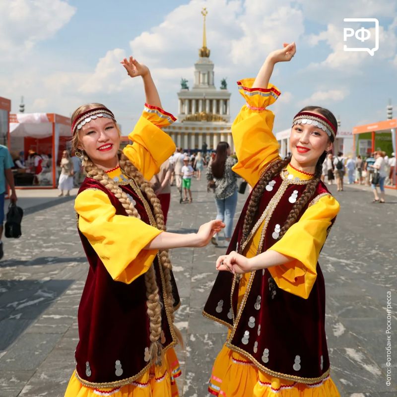 Загадка: быстро растущая отрасль экономики, инструмент мягкой силы, а главное — полезное и приятное времяпрепровождение Загадка: быстро растущая отрасль экономики, инструмент мягкой силы, а главное — полезное и приятное времяпрепровождение