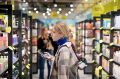 Россия стала меньше покупать косметики у Южной Кореи