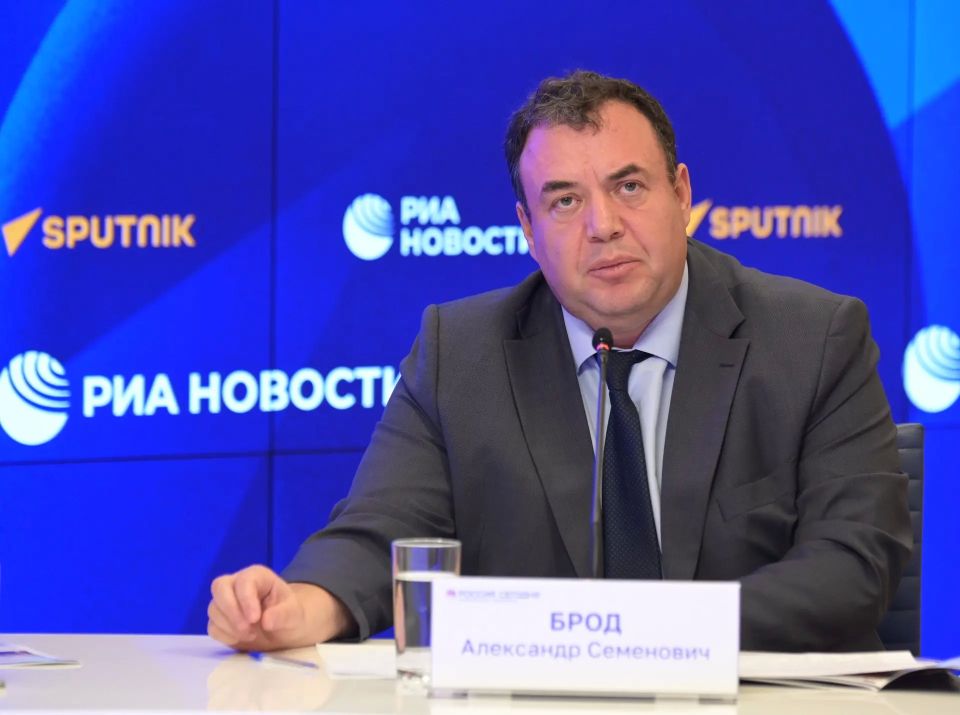 Сотрудник ГВСУ СК России выступил с докладом на пресс-конференции Международного общественного трибунала по преступлениям украинских неонацистов Сотрудник ГВСУ СК России выступил с докладом на пресс-конференции Международного общественного трибунала по преступлениям украинских неонацистов