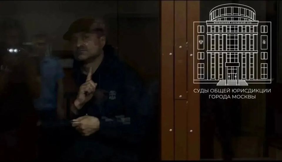 Басманный суд Москвы арестовал фигуранта дела об убийстве петербургского депутата Александра Петрова