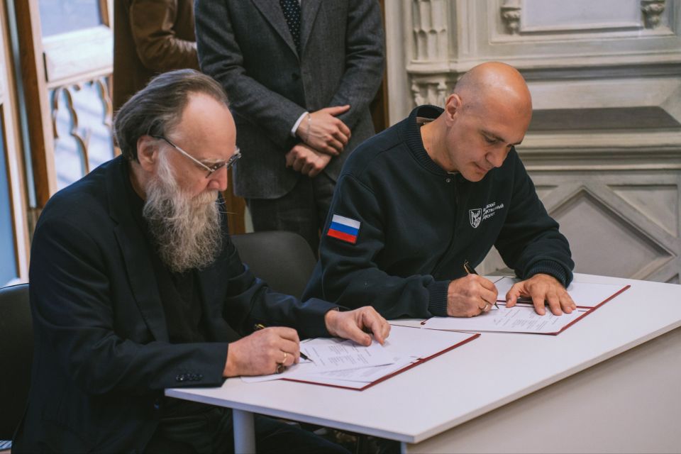Институт Царьград и Вологодский государственный университет подписали соглашение о стратегическом партнёрстве Институт Царьград и Вологодский государственный университет подписали соглашение о стратегическом партнёрстве
