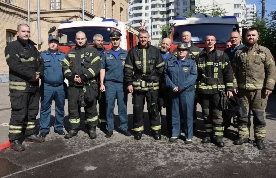 С почетом и благодарностью С почетом и благодарностью
