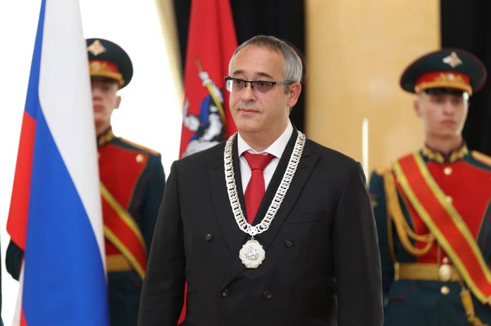 Алексей Шапошников: По традиции в Московской городской Думе прошла торжественная церемония принесения присяги и вручения удостоверений мировым судьям города Москвы Алексей Шапошников: По традиции в Московской городской Думе прошла торжественная церемония принесения присяги и вручения удостоверений мировым судьям города Москвы