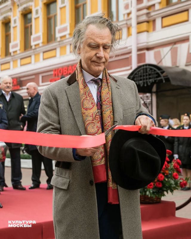 В Москве с февраля 2022 года на бульварах и в парках прошло более 30 фотовыставок о Великой Отечественной войне и 14 — об СВО В Москве с февраля 2022 года на бульварах и в парках прошло более 30 фотовыставок о Великой Отечественной войне и 14 — об СВО