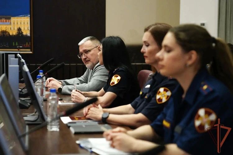 В Центральном округе Росгвардии состоялся учебно-методический сбор по вопросам взаимодействия со СМИ В Центральном округе Росгвардии состоялся учебно-методический сбор по вопросам взаимодействия со СМИ
