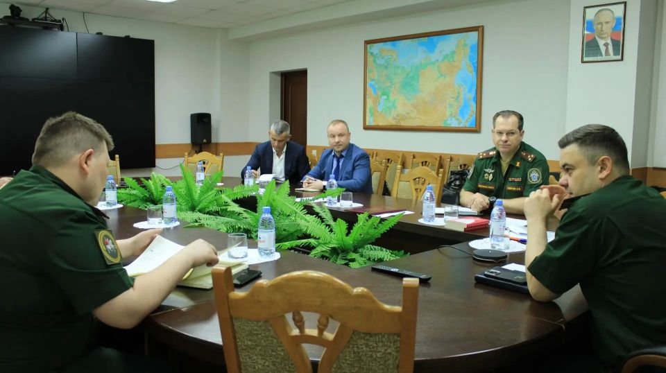 Сотрудники военных следственных органов СК России провели рабочую встречу с руководством региональных органов Федеральной таможенной службы Сотрудники военных следственных органов СК России провели рабочую встречу с руководством региональных органов Федеральной таможенной службы