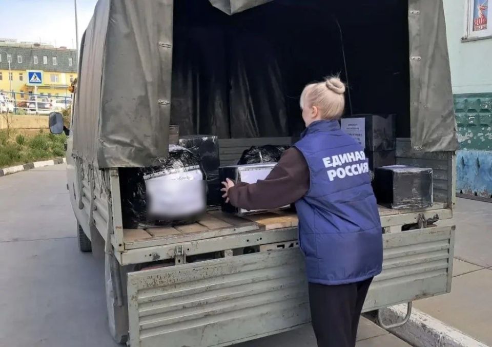 Чукотка отправила очередную партию гуманитарного груза в зону СВО Чукотка отправила очередную партию гуманитарного груза в зону СВО