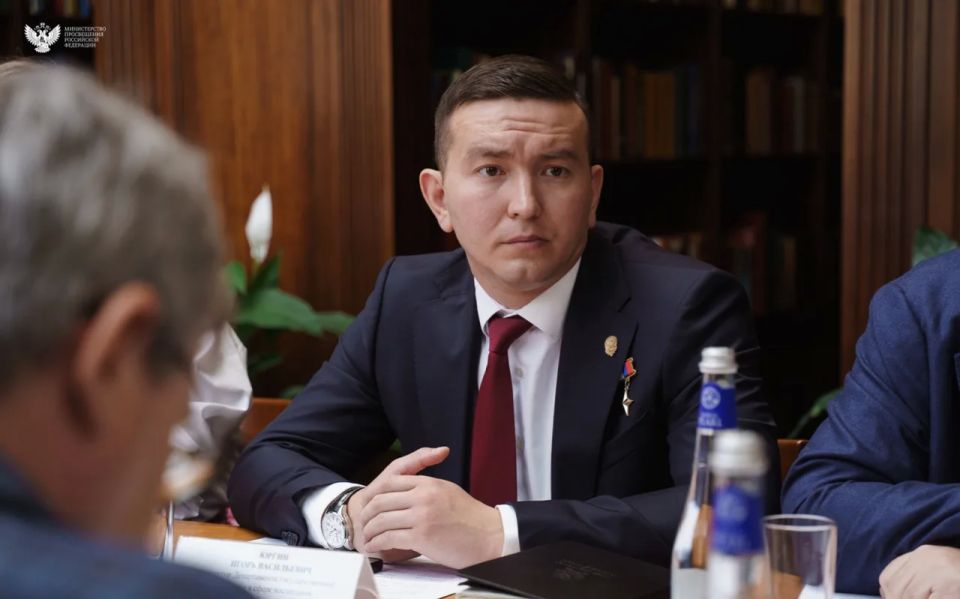 Сергей Кравцов обозначил ключевые направления и инструменты работы по духовно-нравственному воспитанию детей и молодёжи Сергей Кравцов обозначил ключевые направления и инструменты работы по духовно-нравственному воспитанию детей и молодёжи