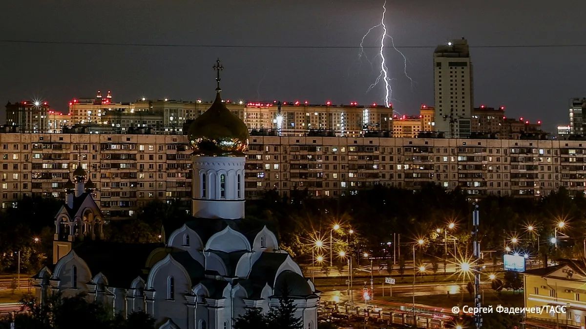 Кратковременный дождь может пройти в Московском регионе предстоящей ночью, сообщили ТАСС в Гидрометцентре РФ