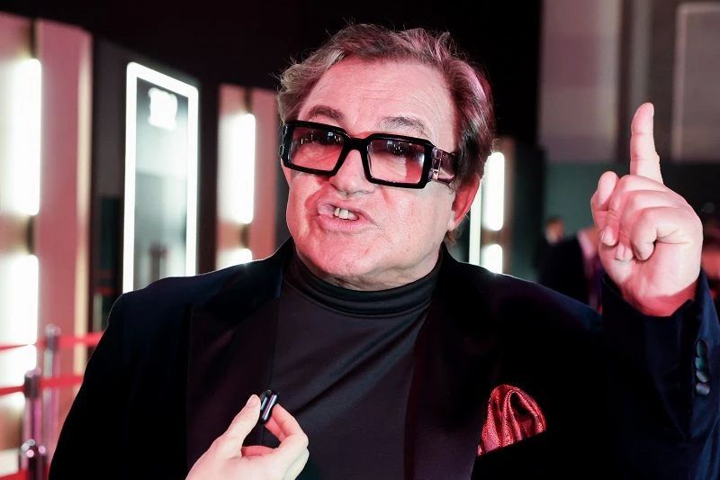 «Случайно поскользнулся и упал»