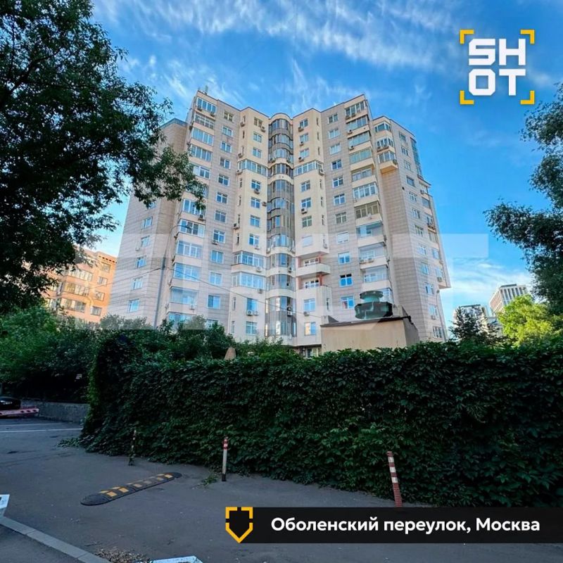 У владельца АЗС «Нефтьмагистраль», где бензин стоит уже почти 110 за литр, обнаружена недвижимость на 3 миллиарда рублей У владельца АЗС «Нефтьмагистраль», где бензин стоит уже почти 110 за литр, обнаружена недвижимость на 3 миллиарда рублей