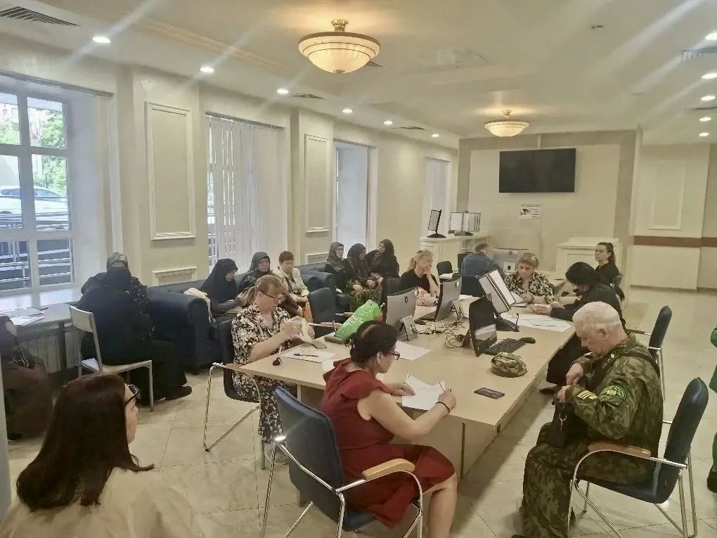 Яна Лантратова: Здесь выслушают и помогут. На прошлой неделе в Доме прав человека провели 125 приема Яна Лантратова: Здесь выслушают и помогут. На прошлой неделе в Доме прав человека провели 125 приема