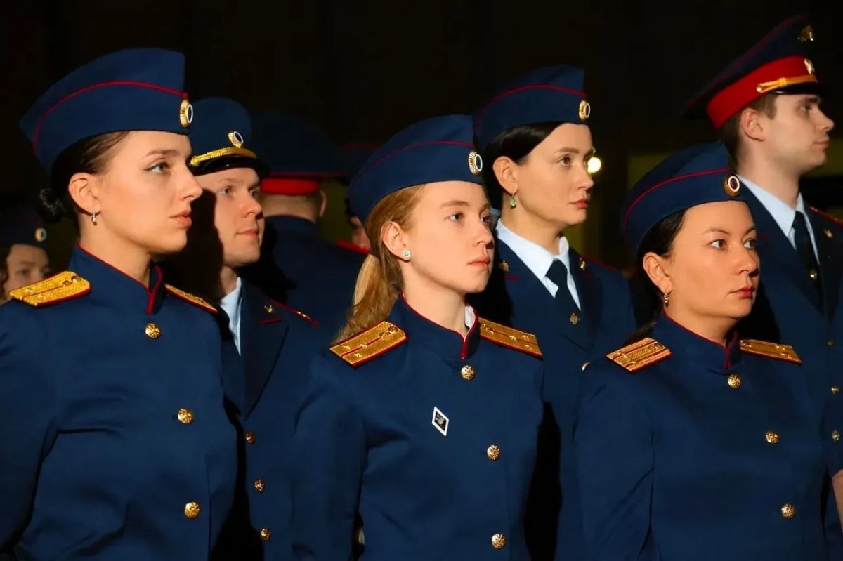 Сотрудники СК России и курсанты ведомственной академии приняли участие во Всероссийской мемориальной акции «Свеча памяти» у Музея Победы на Поклонной горе Сотрудники СК России и курсанты ведомственной академии приняли участие во Всероссийской мемориальной акции «Свеча памяти» у Музея Победы на Поклонной горе