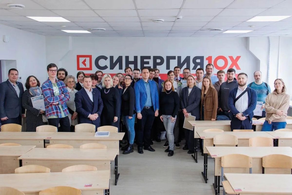 В Москве завершился цикл мероприятий по воспитанию гражданской идентичности среди молодежи В Москве завершился цикл мероприятий по воспитанию гражданской идентичности среди молодежи