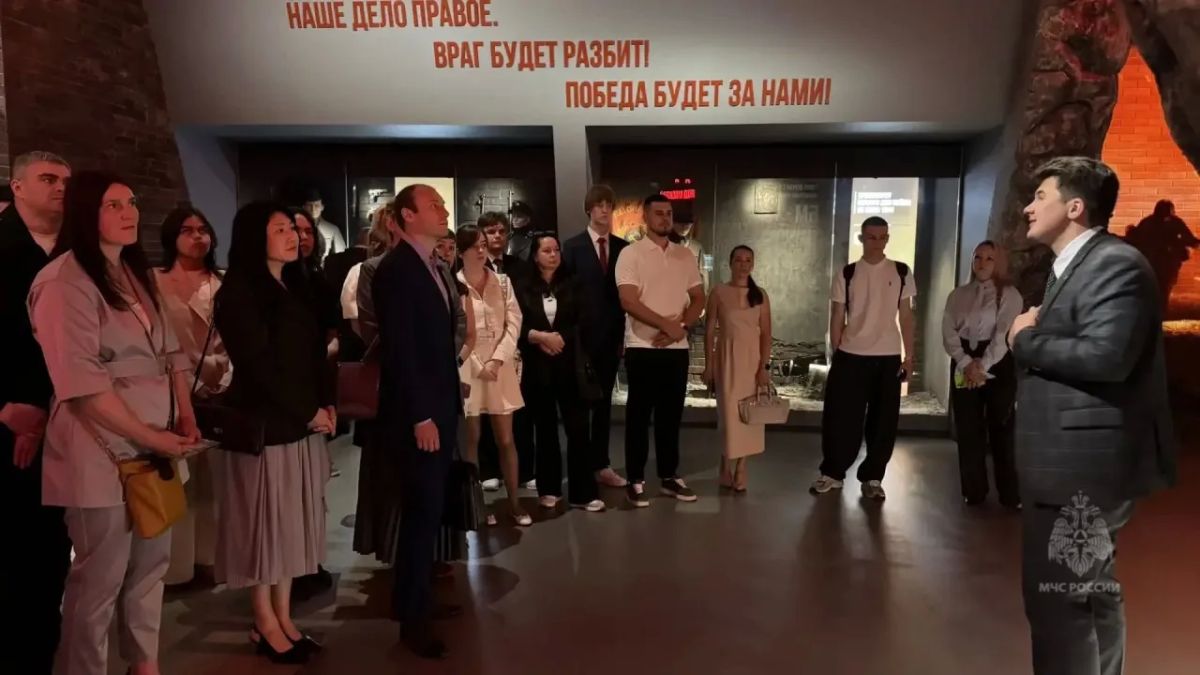 Сотрудник Главного управления МЧС России по г. Москве стал победителем «Диктанта Победы»-2026 Сотрудник Главного управления МЧС России по г. Москве стал победителем «Диктанта Победы»-2026