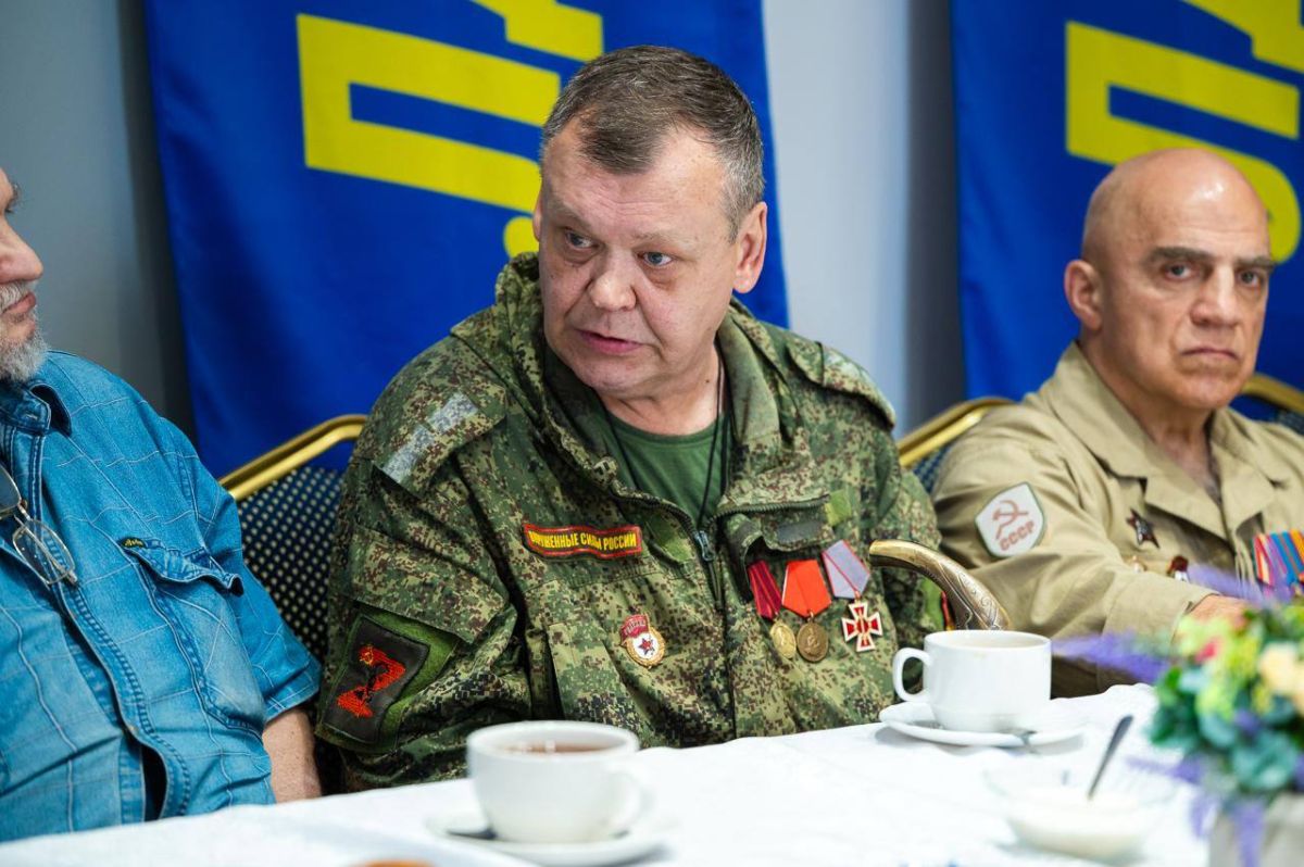 Леонид Слуцкий: Сегодня, в День ветеранов боевых действий, поздравляю всех, кто служил Родине, защищал интересы России и с честью выполнил свой долг! Леонид Слуцкий: Сегодня, в День ветеранов боевых действий, поздравляю всех, кто служил Родине, защищал интересы России и с честью выполнил свой долг!