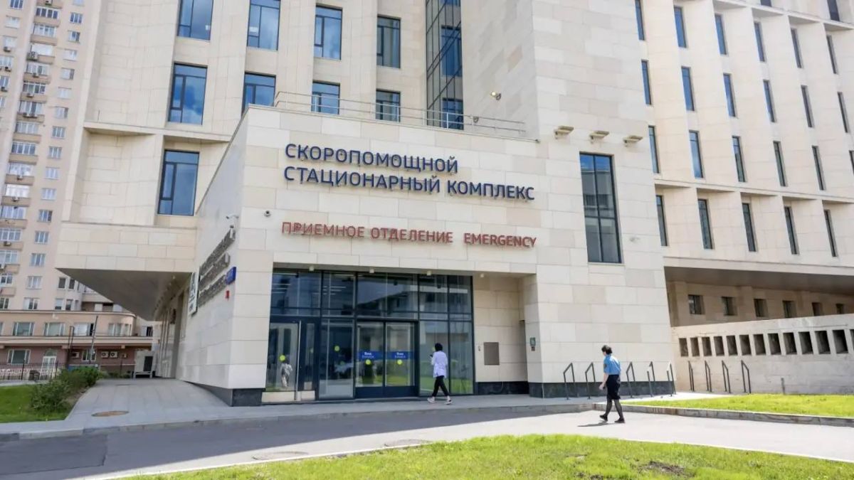 В Москве в институте Склифосовского впервые в России провели операцию при сложной аневризме сосудов мозга В Москве в институте Склифосовского впервые в России провели операцию при сложной аневризме сосудов мозга