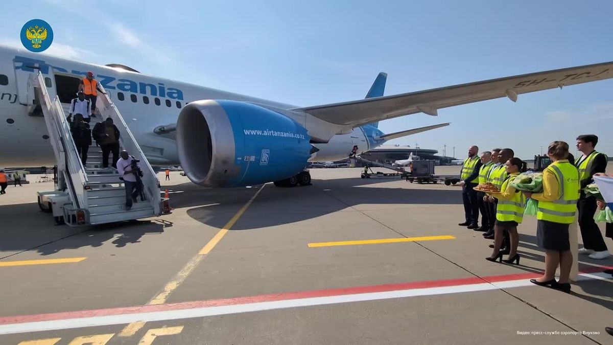 Авиакомпания Air Tanzania выполнила первый рейс в Россию