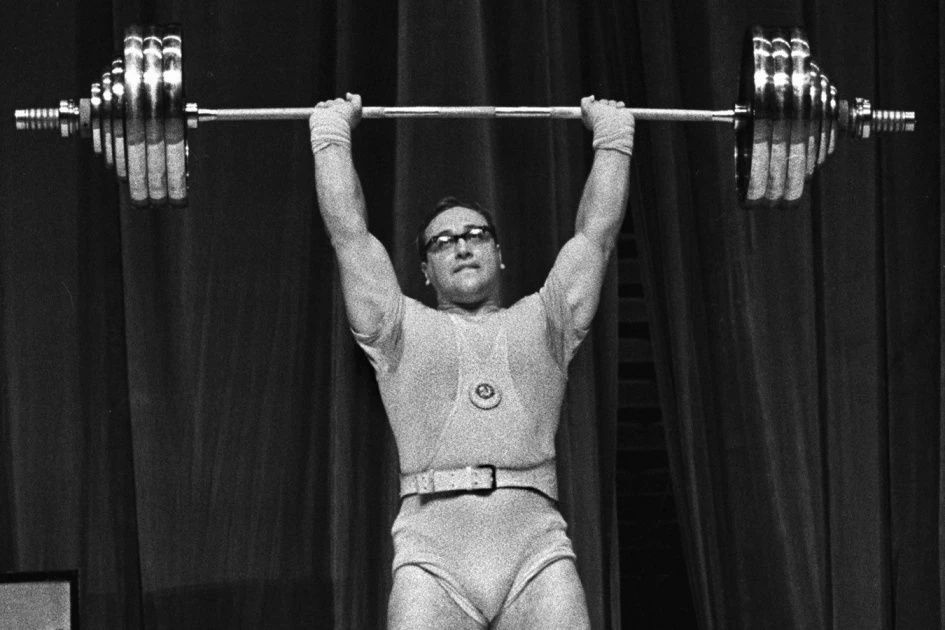 #СпортОбъединяет. Юрий Власов — легендарный советский тяжелоатлет, один из сильнейших людей в истории планеты и символ несгибаемой воли