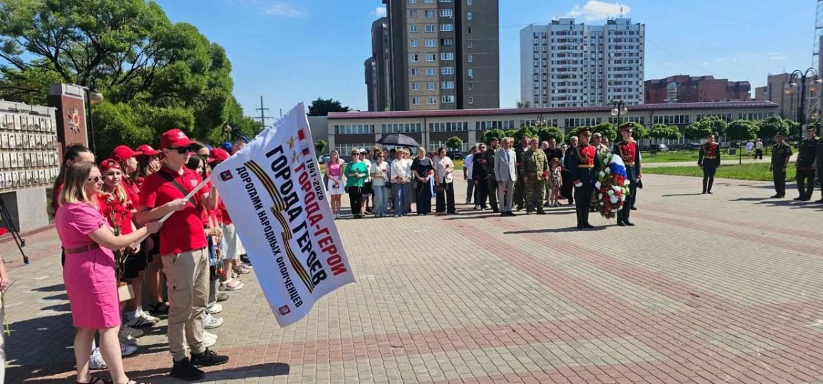 Алексей Шапошников: Экипаж южного маршрута марафона «Города-герои – города Героев» посетил город-герой Тулу Алексей Шапошников: Экипаж южного маршрута марафона «Города-герои – города Героев» посетил город-герой Тулу