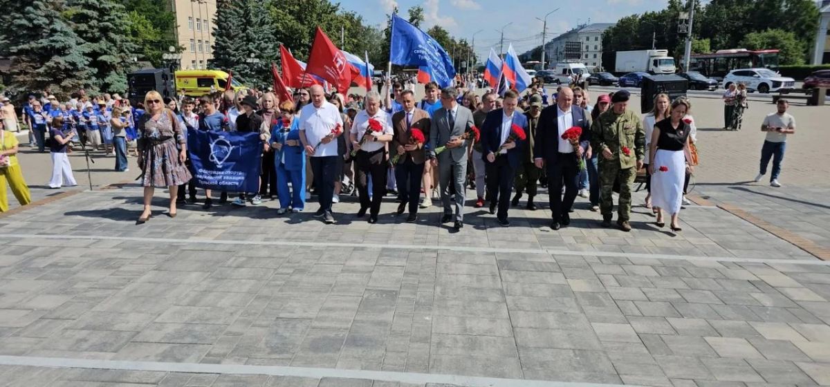 Алексей Шапошников: Экипаж южного маршрута марафона «Города-герои – города Героев» посетил город-герой Тулу Алексей Шапошников: Экипаж южного маршрута марафона «Города-герои – города Героев» посетил город-герой Тулу