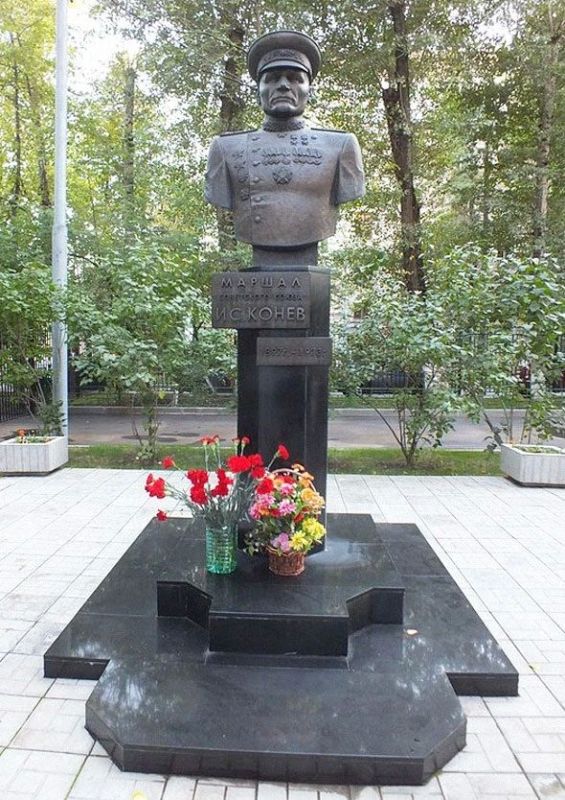 Сегодня в рамках раздела «Герои Родины в названиях улиц Москвы» нашей рубрики #НациональнаяТопонимикаМосквы рассказываем про улицу Маршала Конева: Сегодня в рамках раздела «Герои Родины в названиях улиц Москвы» нашей рубрики #НациональнаяТопонимикаМосквы рассказываем про улицу Маршала Конева: