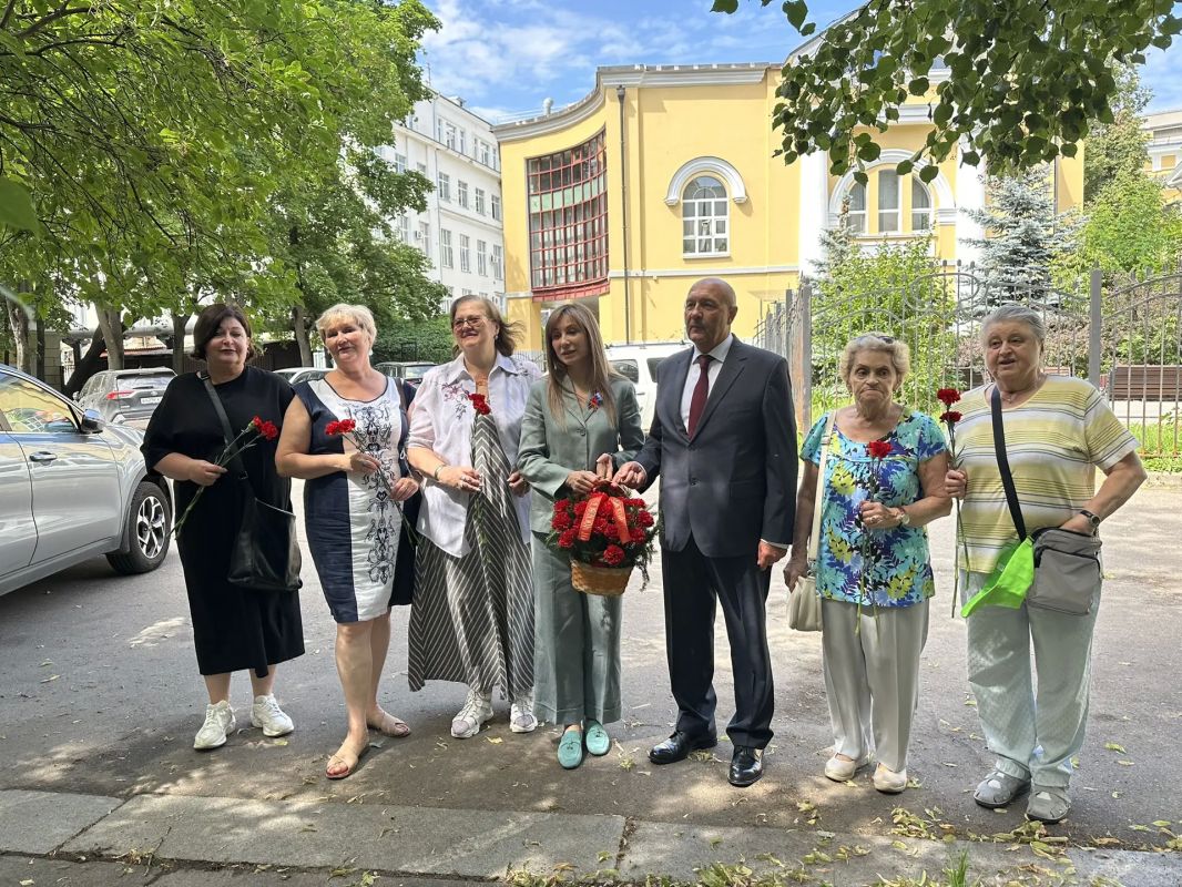 В день 85-й годовщины начала формирования Московского народного ополчения, мы по сложившейся традиции чтим память героев и участвуем в мероприятиях в рамках программы «Памяти Московского народного ополчения» В день 85-й годовщины начала формирования Московского народного ополчения, мы по сложившейся традиции чтим память героев и участвуем в мероприятиях в рамках программы «Памяти Московского народного ополчения»