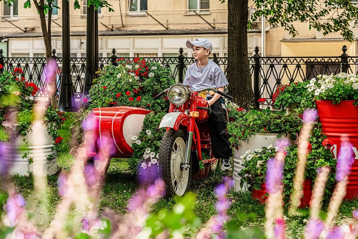 Фестиваль «Сады и цветы» превратил мегаполис в ботанический рай Фестиваль «Сады и цветы» превратил мегаполис в ботанический рай