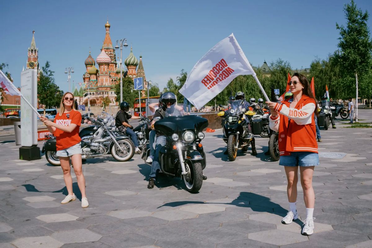 В Москве дали старт индийской мотоэкспедиции до Владивостока, сообщила руководитель дирекции по работе со странами Азии, Латинской Америки и СНГ Мостуризма Мария Пасугинова В Москве дали старт индийской мотоэкспедиции до Владивостока, сообщила руководитель дирекции по работе со странами Азии, Латинской Америки и СНГ Мостуризма Мария Пасугинова